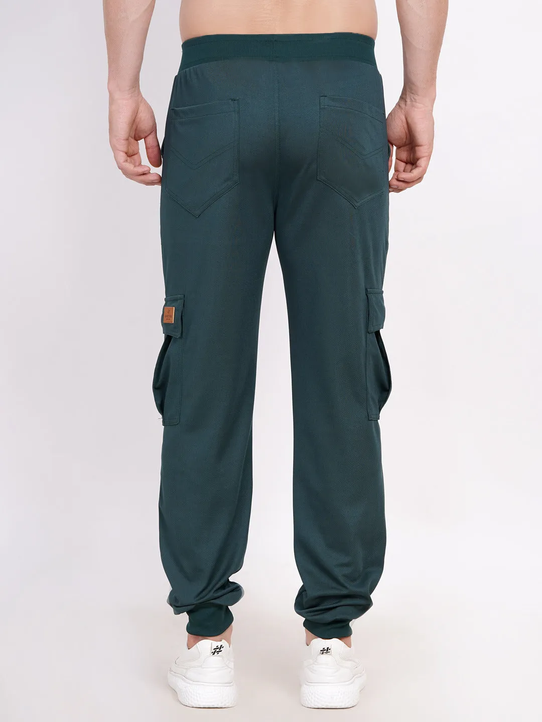 Men's six pocket cargo pants