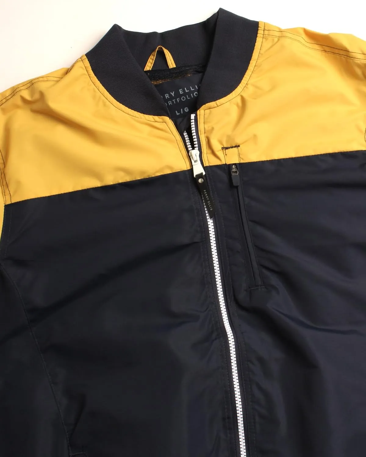 Perry Ellis Men's Jacket - Lightweight Windbreaker - Zip Spring Golf Jacket - Water Resistant Bomber Jacket for Men (S-XXL)