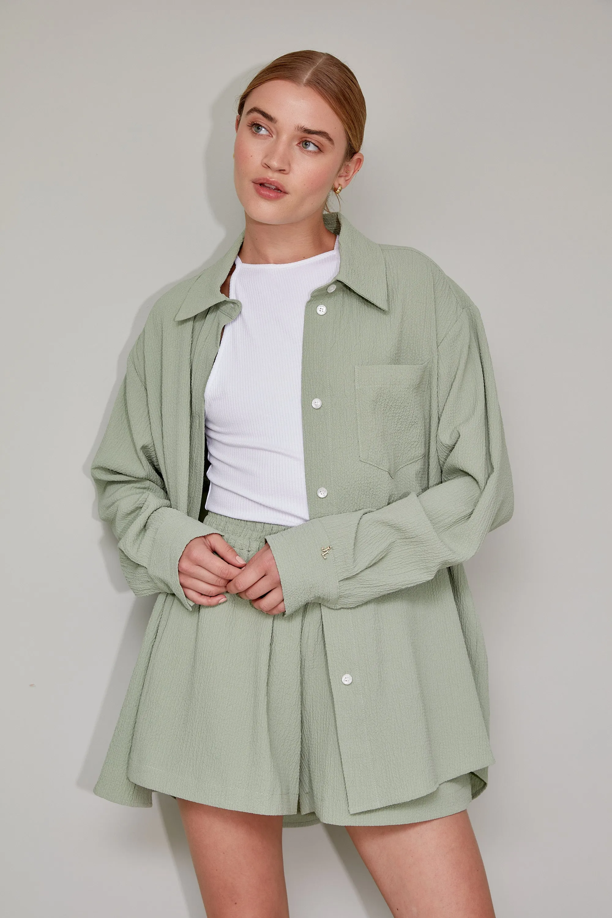 TROUINIA SHORTS